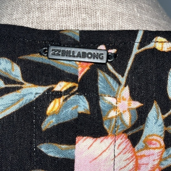 Billabong Kimono Open Front Cardigan Black W/ Pink Floral Women’s Size S/M - Picture 5 of 6